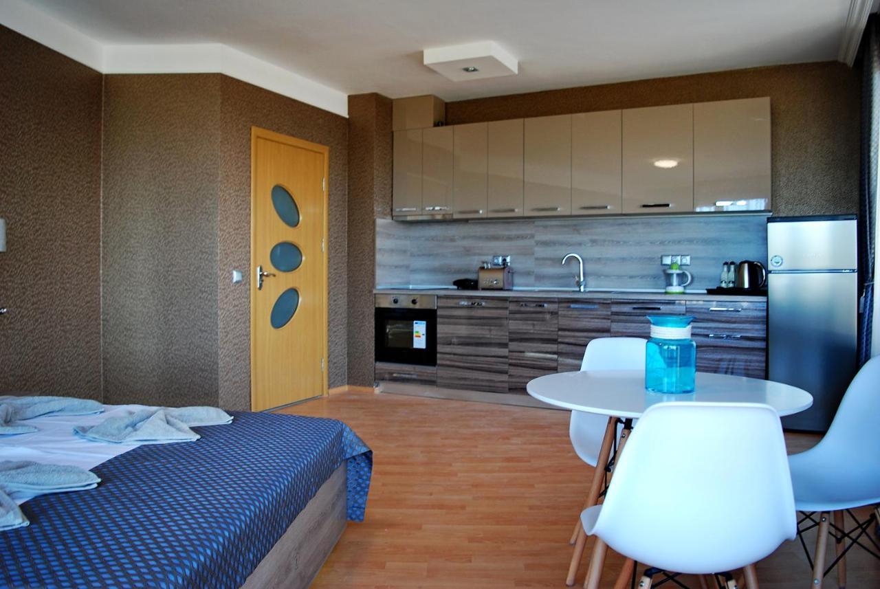 Miraggio Holiday Apartments Pomorie Exterior photo